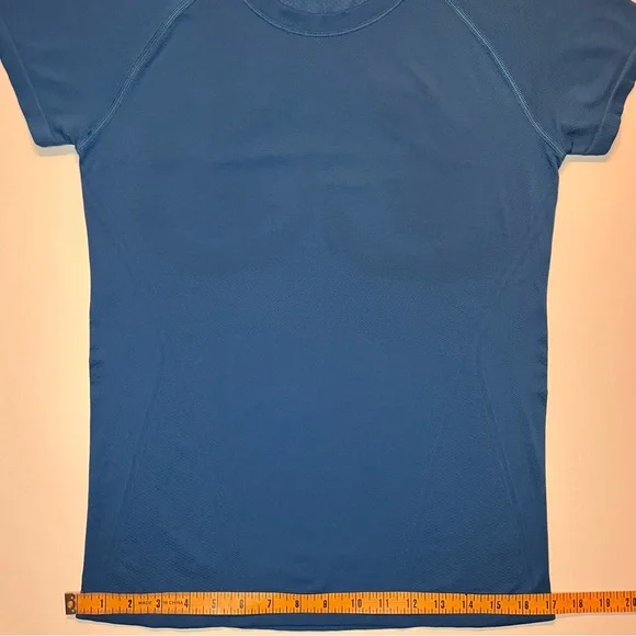 Women’s Athleta Momentum Seamless Tee Mesh Panels Stretch Breathable Sz. S - Picture 11 of 13